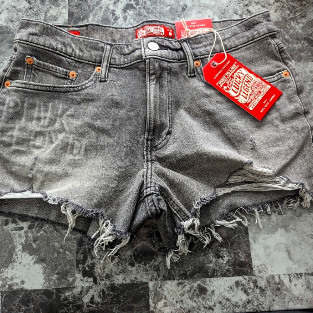 NEW LUCKY BRAND BOY SHORTS S4/27